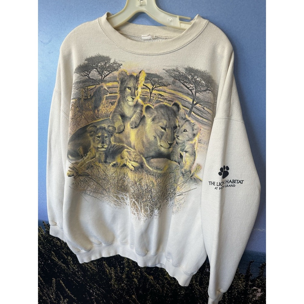 Vintage MGM Grand Lion Themed Sweatshirt Crew‎ Neck